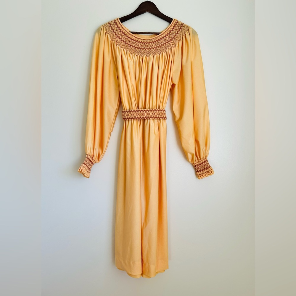 VINTAGE 70s Dress